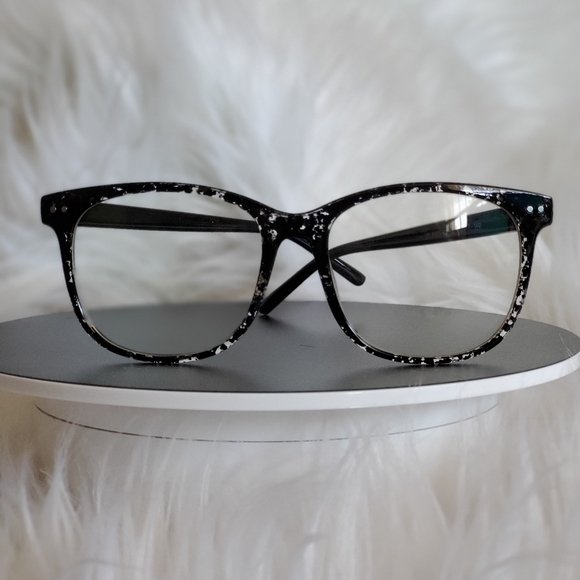 Blue Light Eyewear - Picture 7 of 9